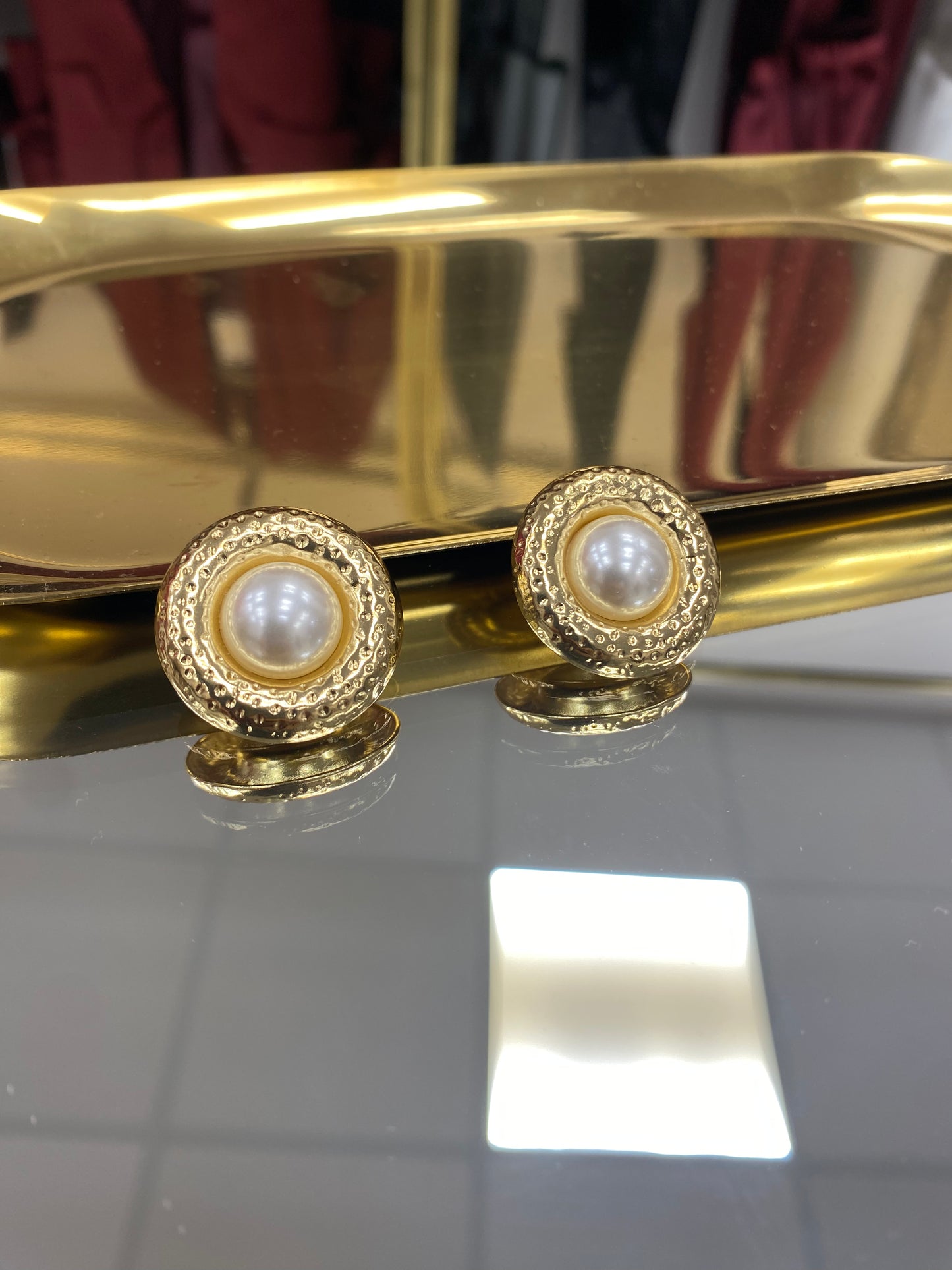 Orecchini bottone perla