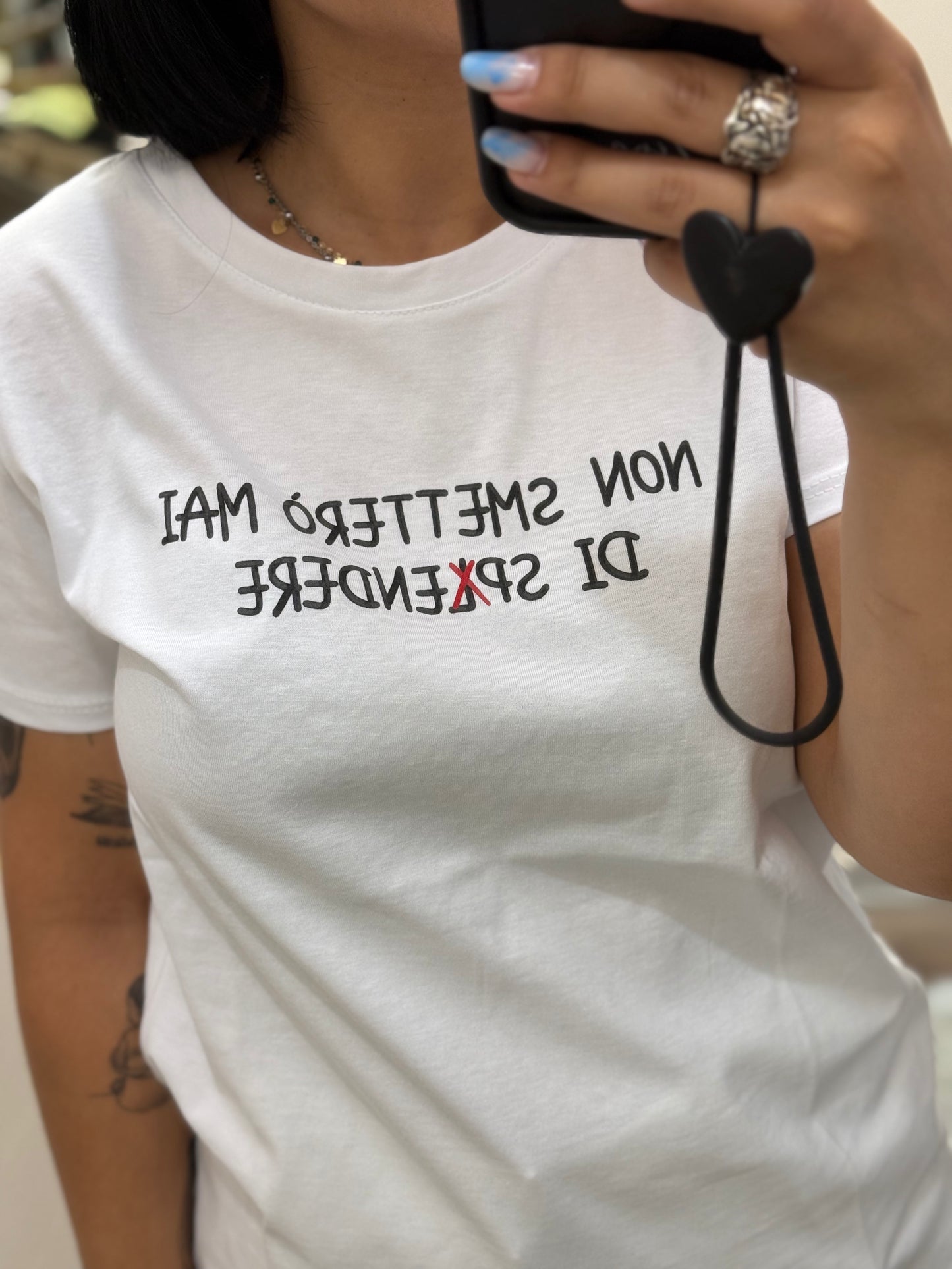 Te lo dico con una t-shirt