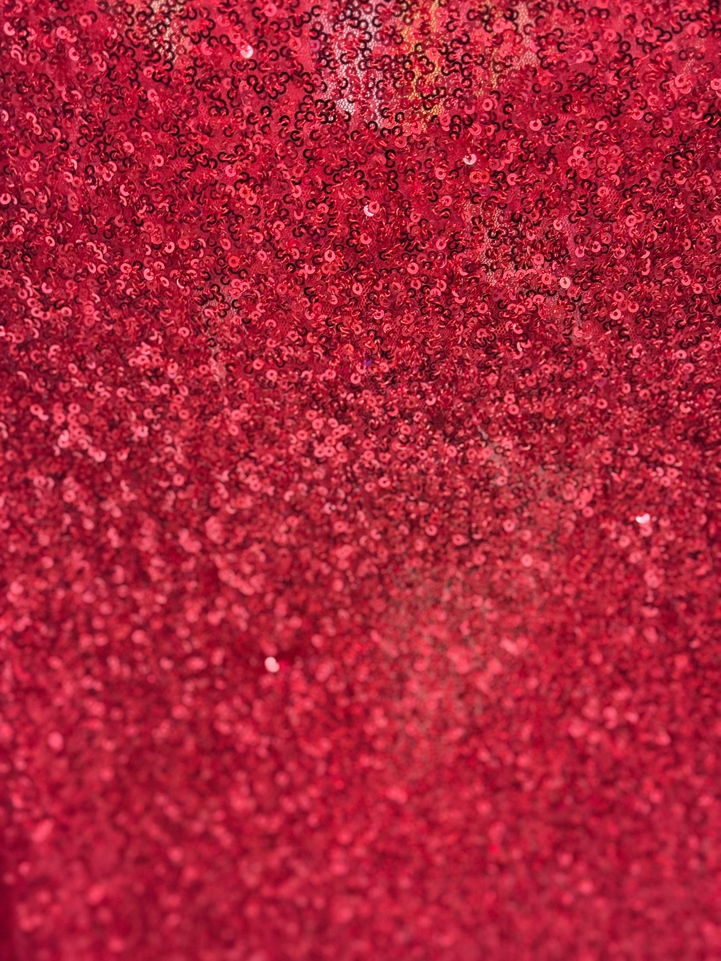 Abito con fiocco e paillettes