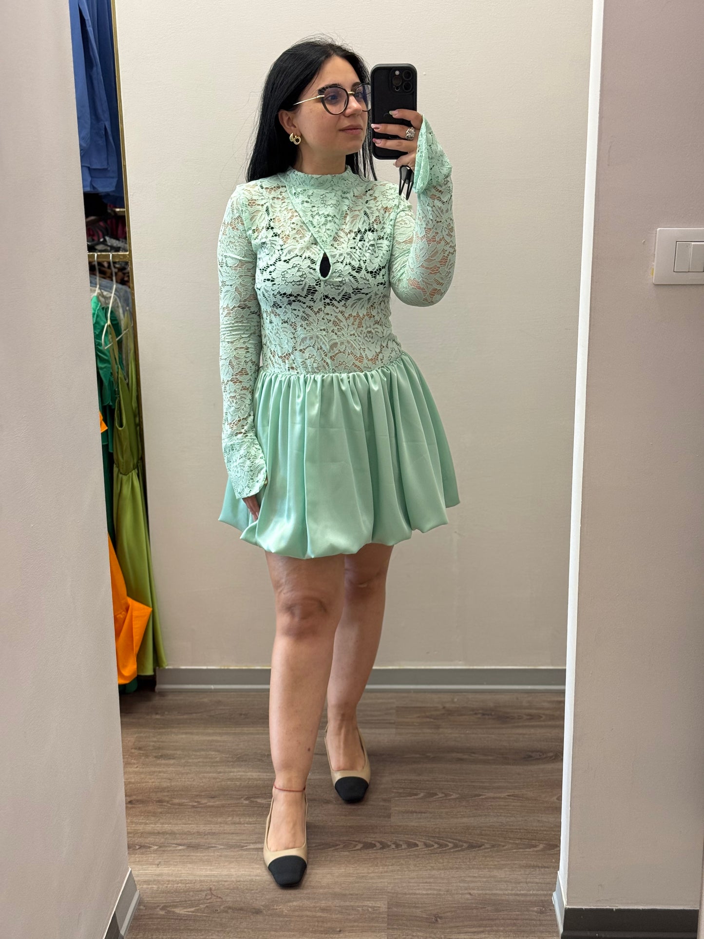 Abito bambolina in pizzo