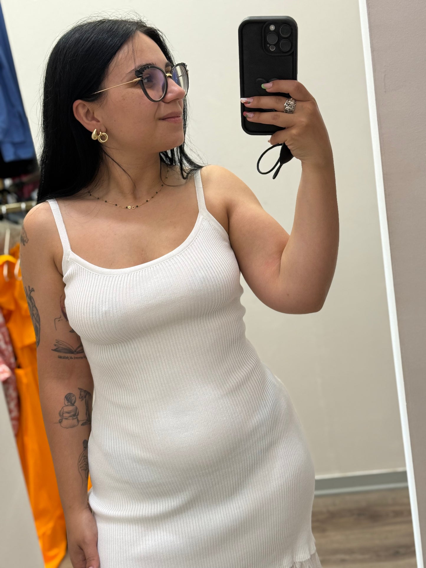 Abito a costine con dettaglio in pizzo