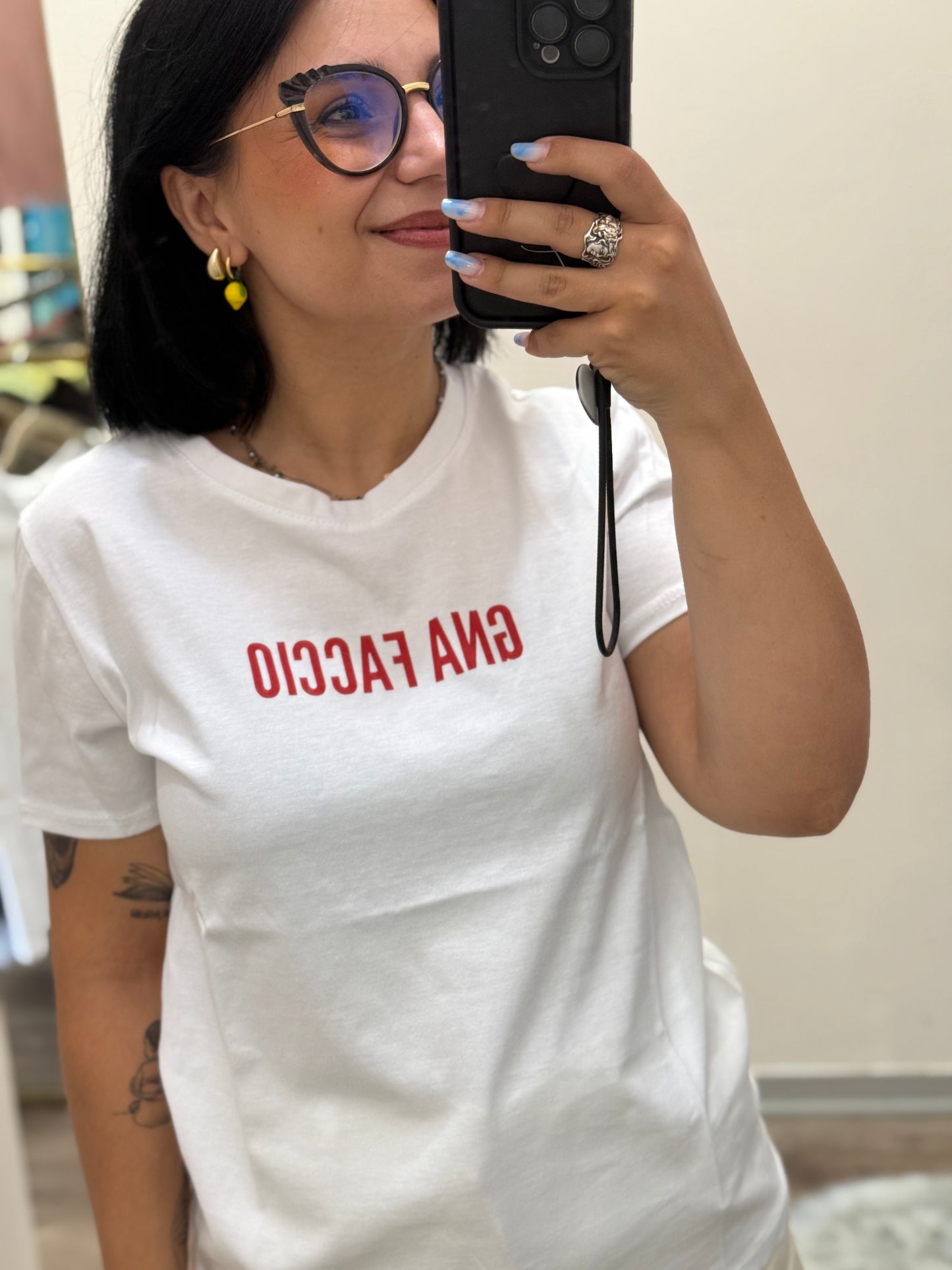 Te lo dico con una t-shirt